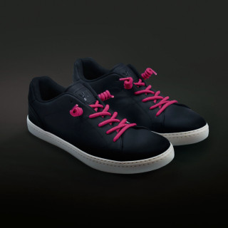 Hot pink curly shoelaces