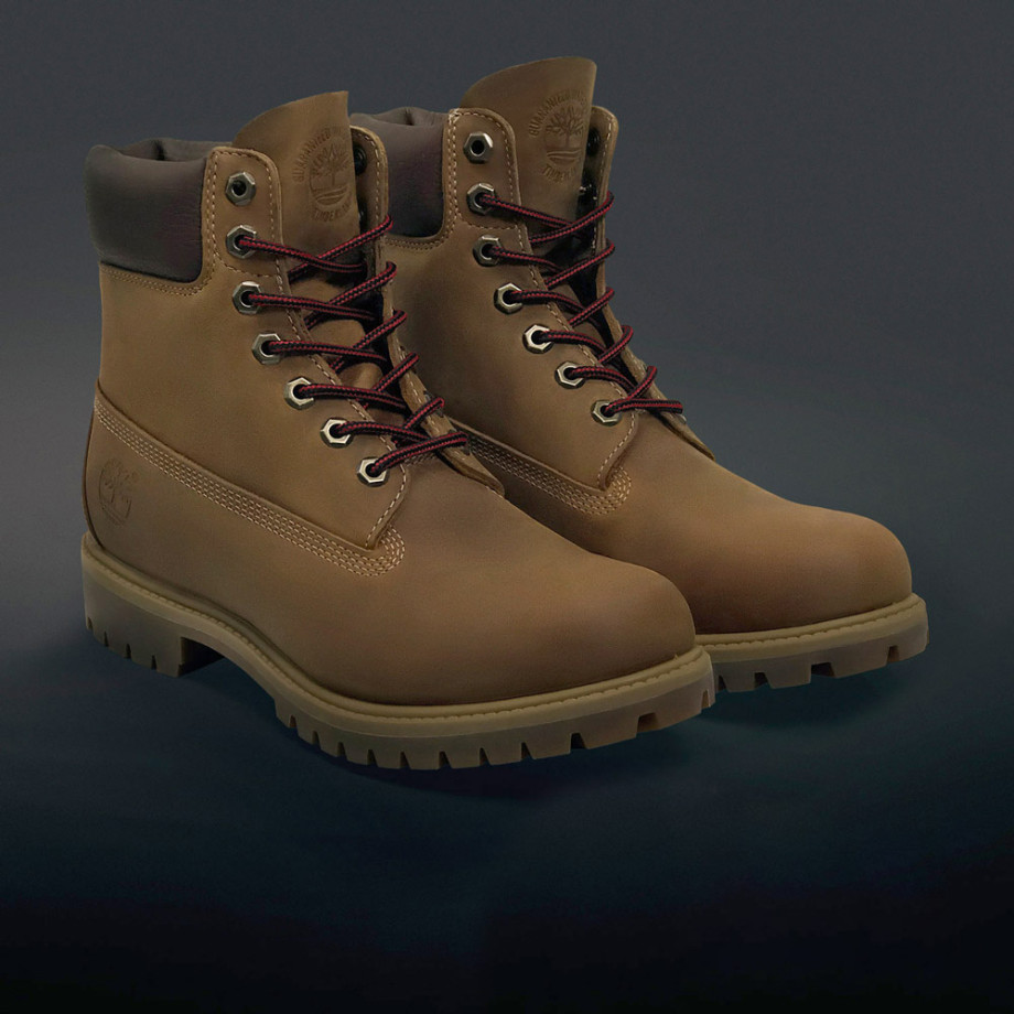 Timberlands with red on sale laces